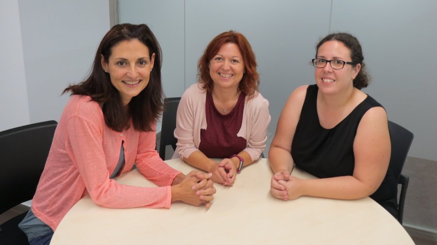 Doctoras Pilar Fuster Linares, Encarnación Rodríguez Higueras y Mireia Llauradó Serra, directoras de la Cátedra DECIDE.