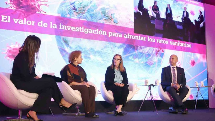 Jornada de Astrazeneca sobre el valor de la investigación.