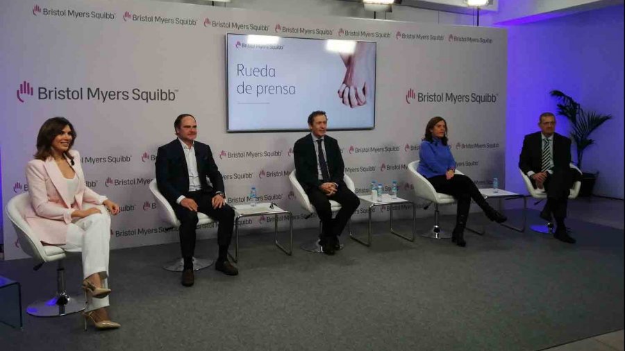 Rueda de prensa de Bristol Myers Squibb.