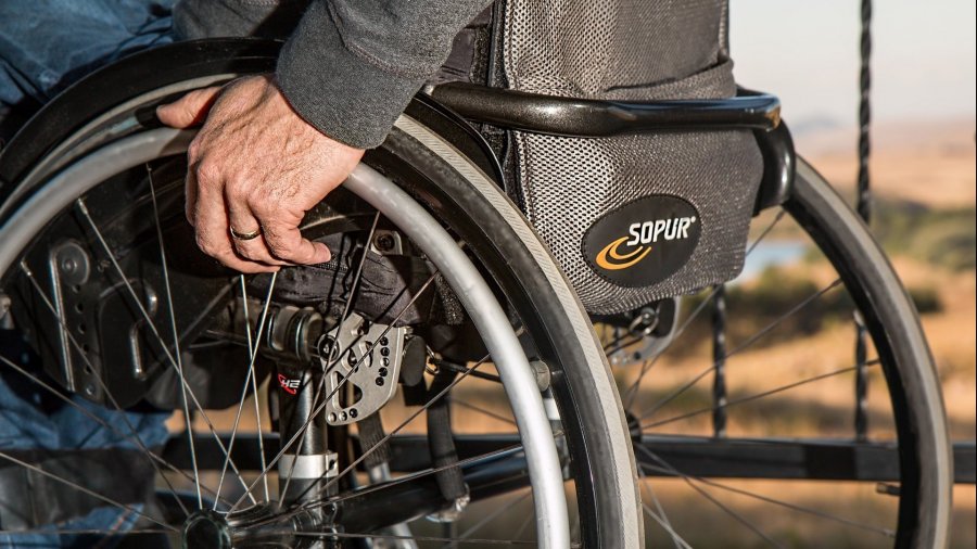Las personas con discapacidad tienen más obstáculos a la hora de acceder al empleo.