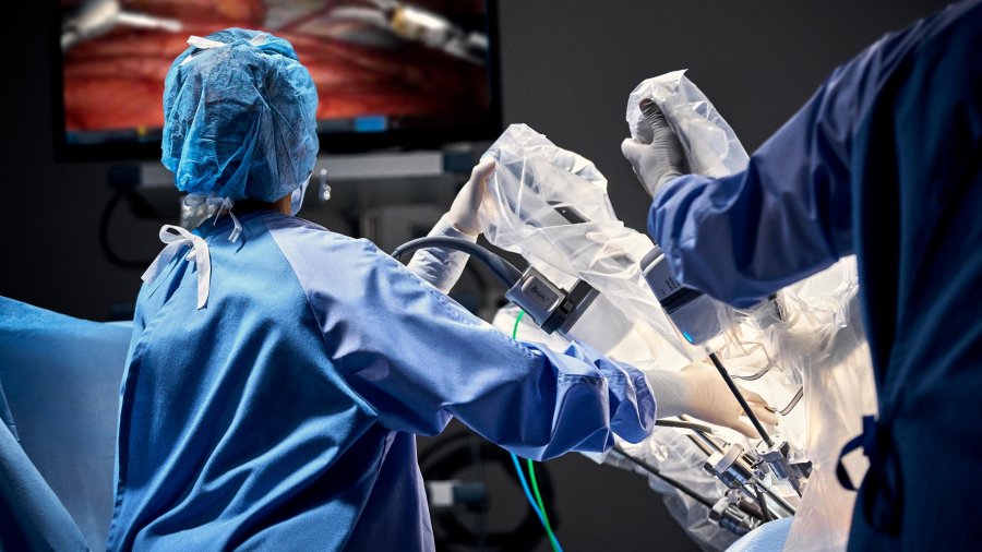 Cirugía con el sistema robótico da Vinci.