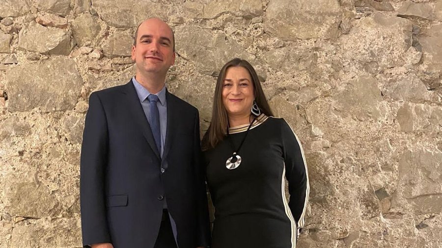 Jordi Nicolás, vicepresidente de la SEFH y Ana Lozano, miembro de la Junta Directiva de la EAHP