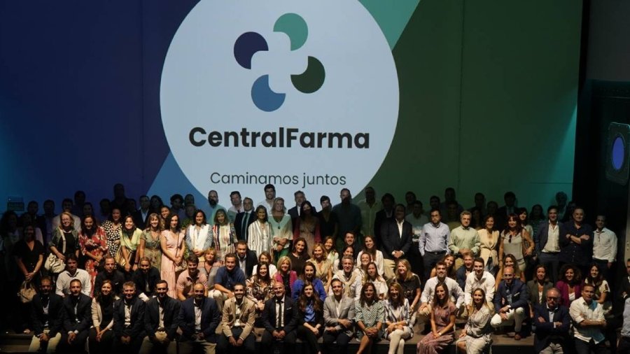 CentralFarma y profesionales del sector farmacéutico. 