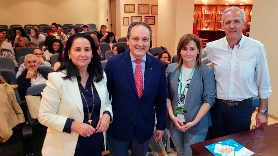 Taller para farmacéuticos del COF Jaén sobre ostomías