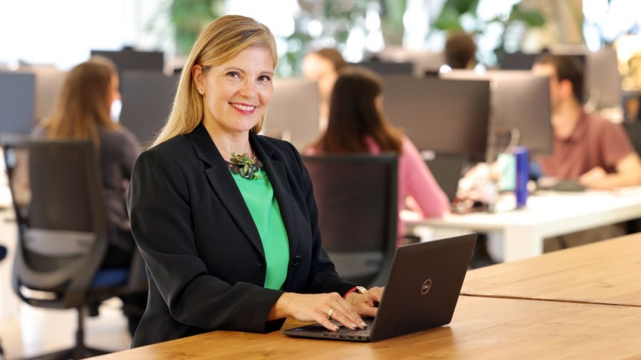 Olga Insua, directora general de Angelini Pharma en España y Portugal.