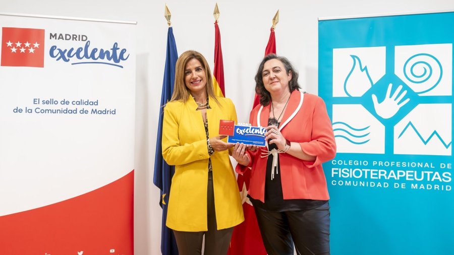 Elena Mantilla, directora general de la Fundación Madrid por la Competitividad; y Aurora Araújo, decana del Colegio Profesional de Fisioterapeutas de la Comunidad de Madrid.