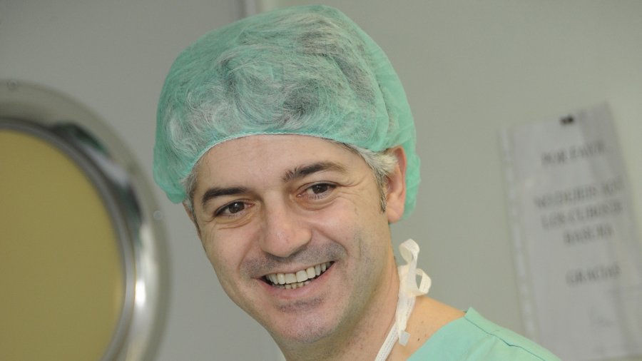 Dr. Alonso Poza
