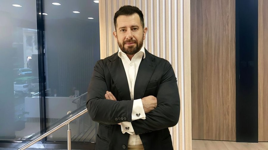 HUGO EZQUERRA, Director comercial zona norte Asefarma