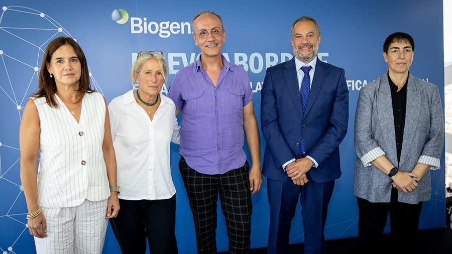 De Izq a der: Ana Van Koningsloo, Monica Povedano, Alberto Garcia, Andres Rodrigo y Pilar Garcia Lorda