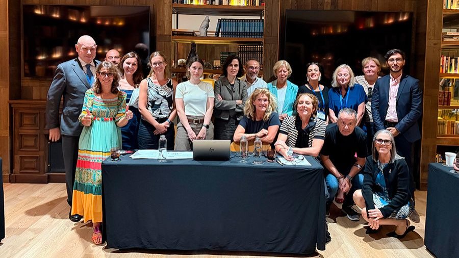 Foto de grupo del encuentro internacional sobre CPCP en mujeres