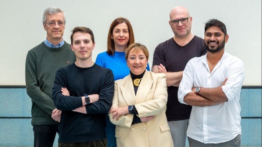 Foto de Familia del Estudio. Universitas Miguel Hernández