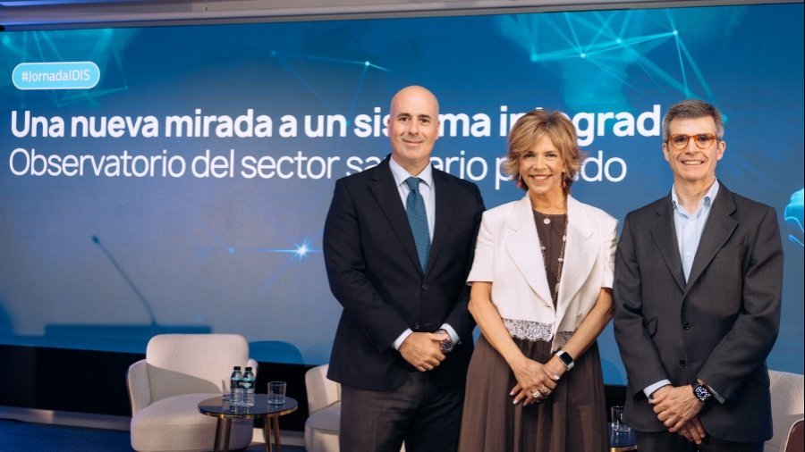 Foto. IDIS. Izda a dcha. Fernando Campos, presidente; Marta Villanueva, directora general y Adolfo Fernández-Valmayor, secretario general 